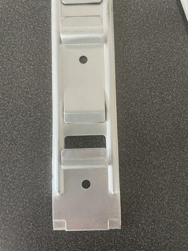 bottom of flexipanel back-clips